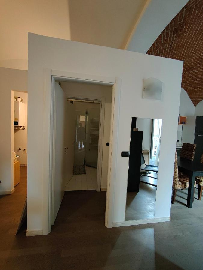Accogliente Appartamento Tipo Loft 都灵 外观 照片